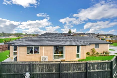 Photo of property in 16 Gibboney Place, Pokeno, 2402