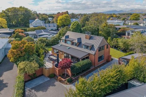 Photo of property in 66 Straven Road, Fendalton, Christchurch, 8014