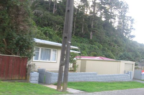 Photo of property in 34 Sunny Grove, Wainuiomata, Lower Hutt, 5014