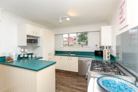 Photo of property in 181 Seaview Road, Westown, New Plymouth, 4310