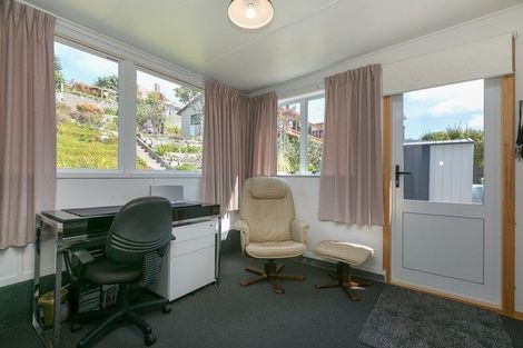 Photo of property in 71 Mould Street, Waitara, 4320