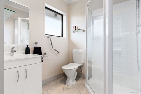 Photo of property in 194b Wellington Street, Pukekohe, 2120