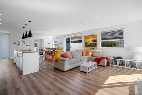 Photo of property in 69 Harding Drive, Papamoa Beach, Papamoa, 3118