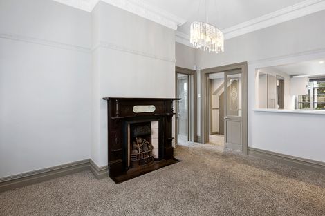 Photo of property in 153 Victoria Road, Saint Clair, Dunedin, 9012