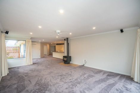 Photo of property in 64 Royal Oak Drive, Kelvin Grove, Palmerston North, 4414