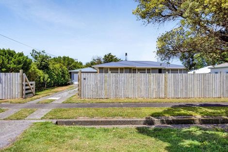 Photo of property in 94 South Road, Manaia, 4612