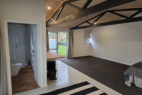 Photo of property in 11 Dellwood Avenue, Henderson, Auckland, 0612