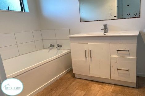 Photo of property in 13 Volante Avenue, Wattle Downs, Auckland, 2103