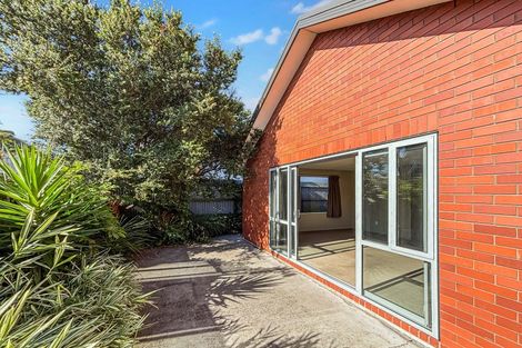 Photo of property in 5/190 Lincoln Road, Addington, Christchurch, 8024