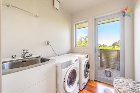 Photo of property in 27 Meadowbank Drive, Belmont, Lower Hutt, 5010