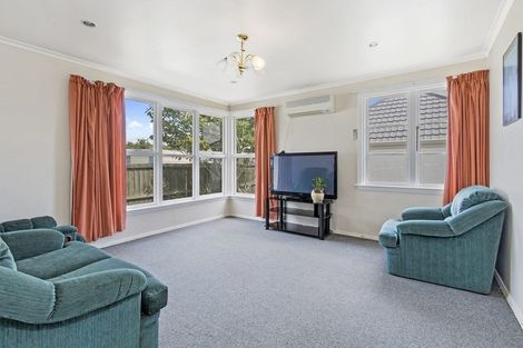 Photo of property in 1/11 Hollyford Avenue, Bryndwr, Christchurch, 8053