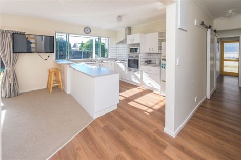 Photo of property in 22 Kawatiri Avenue, Gonville, Whanganui, 4501