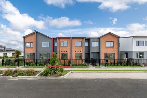 Photo of property in 41 Juniper Drive, Rosehill, 2113