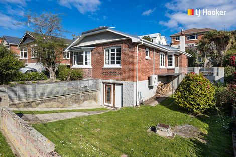 Photo of property in 32 Cranston Street, Andersons Bay, Dunedin, 9013