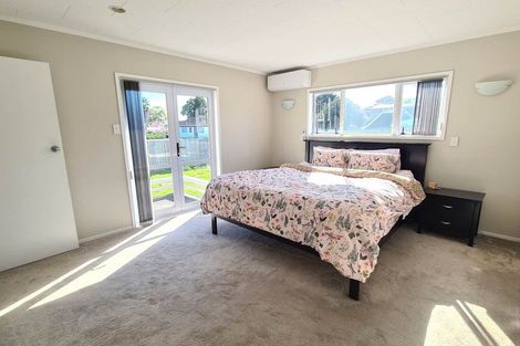 Photo of property in 27 Park Estate Road, Rosehill, Papakura, 2113