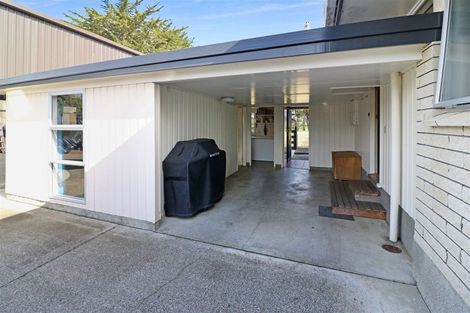 Photo of property in 22 Smith Street, Dannevirke, 4930
