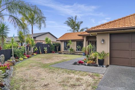Photo of property in 31 Oreti Crescent, Papamoa Beach, Papamoa, 3118