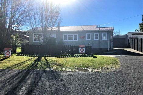 Photo of property in 2 Leicester Street, Picton, 7220