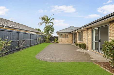 Photo of property in 34 Sandwick Drive, Weymouth, Auckland, 2103