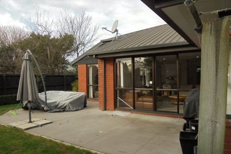 Photo of property in 2/39 Jennifer Street, Bryndwr, Christchurch, 8053