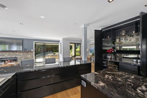 Photo of property in 12a Wainoni Heights, Greenhithe, Auckland, 0632