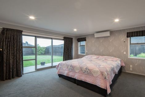 Photo of property in 11 Miranda Place, Flagstaff, Hamilton, 3210