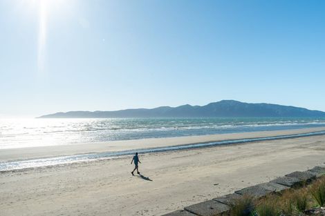 Photo of property in 55 Wharemauku Road, Raumati Beach, Paraparaumu, 5032