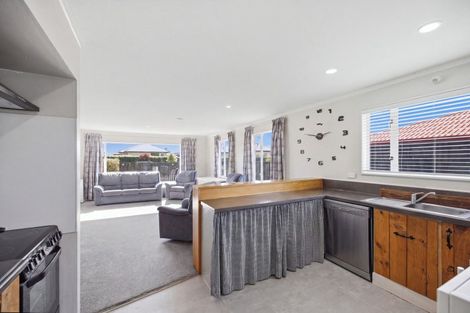 Photo of property in 22 Amberley Beach Road, Amberley, 7410