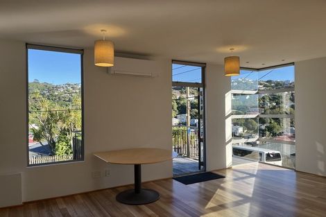 Photo of property in 23 Maarama Crescent, Aro Valley, Wellington, 6021