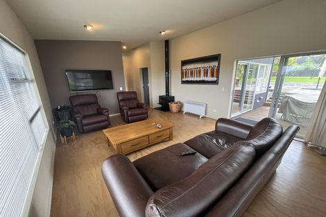 Photo of property in 8 Sunset Terrace, Waikanae Beach, Waikanae, 5036