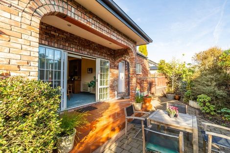 Photo of property in 143 Saint Albans Street, St Albans, Christchurch, 8014