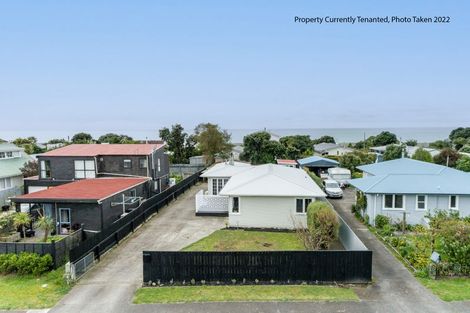 Photo of property in 19 Shrimpton Road, Haumoana, 4102