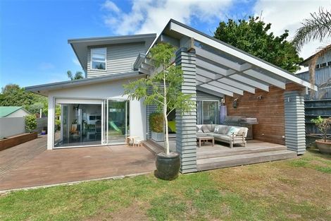 Photo of property in 855 Whangaparaoa Road, Manly, Whangaparaoa, 0930