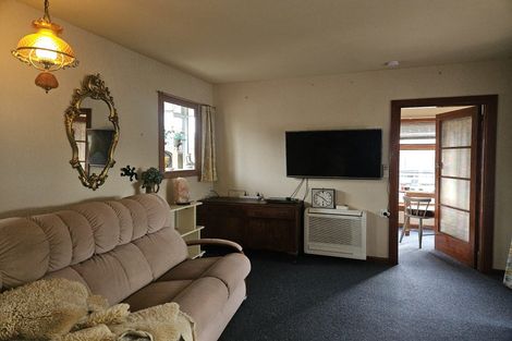 Photo of property in 135 Bower Avenue, New Brighton, Christchurch, 8083