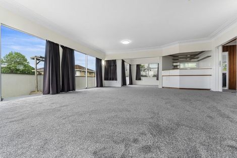 Photo of property in 46 Redoubt Road, Goodwood Heights, Auckland, 2105