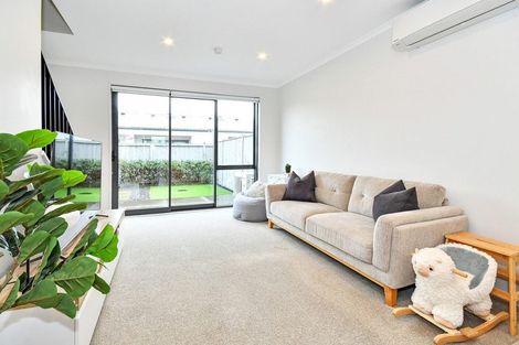 Photo of property in 39 Periko Way, Takanini, 2112