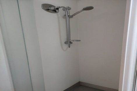 Photo of property in 17/67 Princes Street, Northcote Point, Auckland, 0627