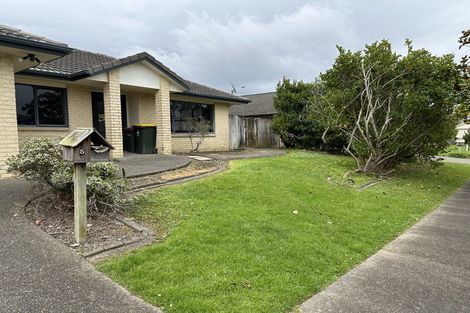 Photo of property in 5 Attymon Lane, East Tamaki, Auckland, 2016