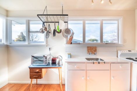 Photo of property in 42 Tancred Street, Linwood, Christchurch, 8011