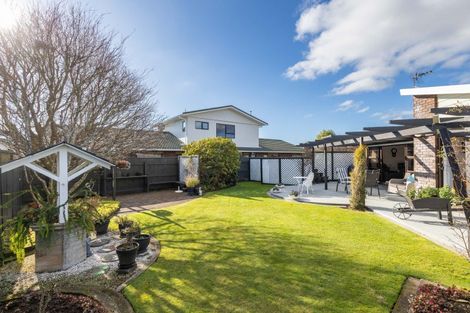Photo of property in 151 Heta Road, Highlands Park, New Plymouth, 4312