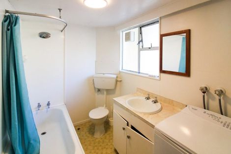 Photo of property in 5 Hawker Street, Mount Victoria, Wellington, 6011