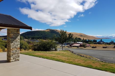 Photo of property in 2 Walter Black Place, Lake Tekapo, 7999