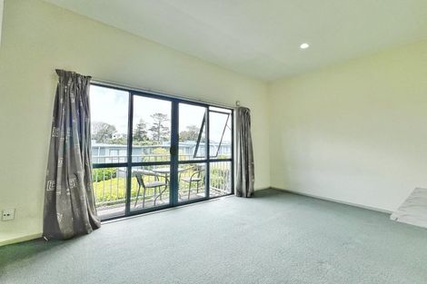 Photo of property in 23/8 Soljak Place, Mount Albert, Auckland, 1025