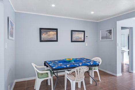 Photo of property in 116 Seaview Road, Paraparaumu Beach, Paraparaumu, 5032