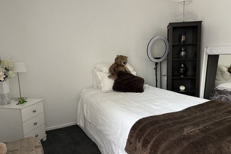 Photo of property in 8 Kindergarten Drive, Conifer Grove, Takanini, 2112