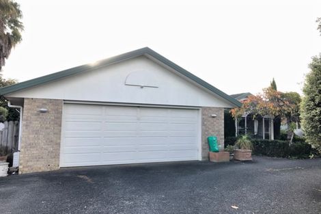 Photo of property in 27 Oakridge Way, Northpark, Auckland, 2013