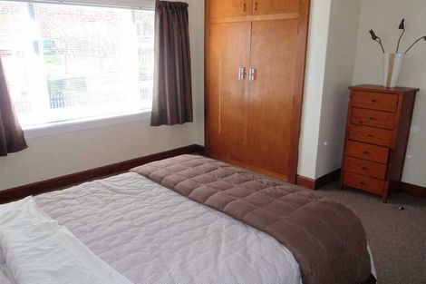 Photo of property in 18 Bowenvale Avenue, Cashmere, Christchurch, 8022