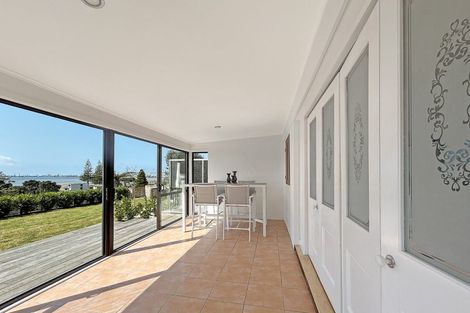 Photo of property in 153 Ngatai Road, Otumoetai, Tauranga, 3110