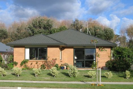 Photo of property in 86 Weggery Drive, Waikanae Beach, Waikanae, 5036