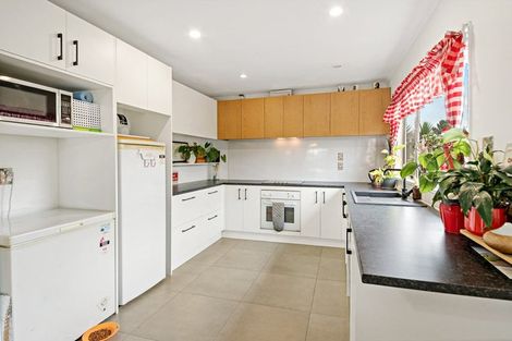 Photo of property in 30a Royton Avenue, Mangere East, Auckland, 2024